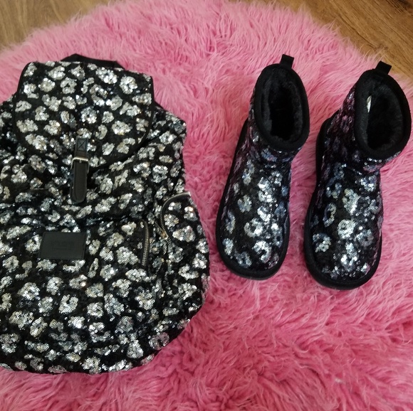 Victoria's Secret Pink Leopard Sequin Backpack! - Picture 4 of 4